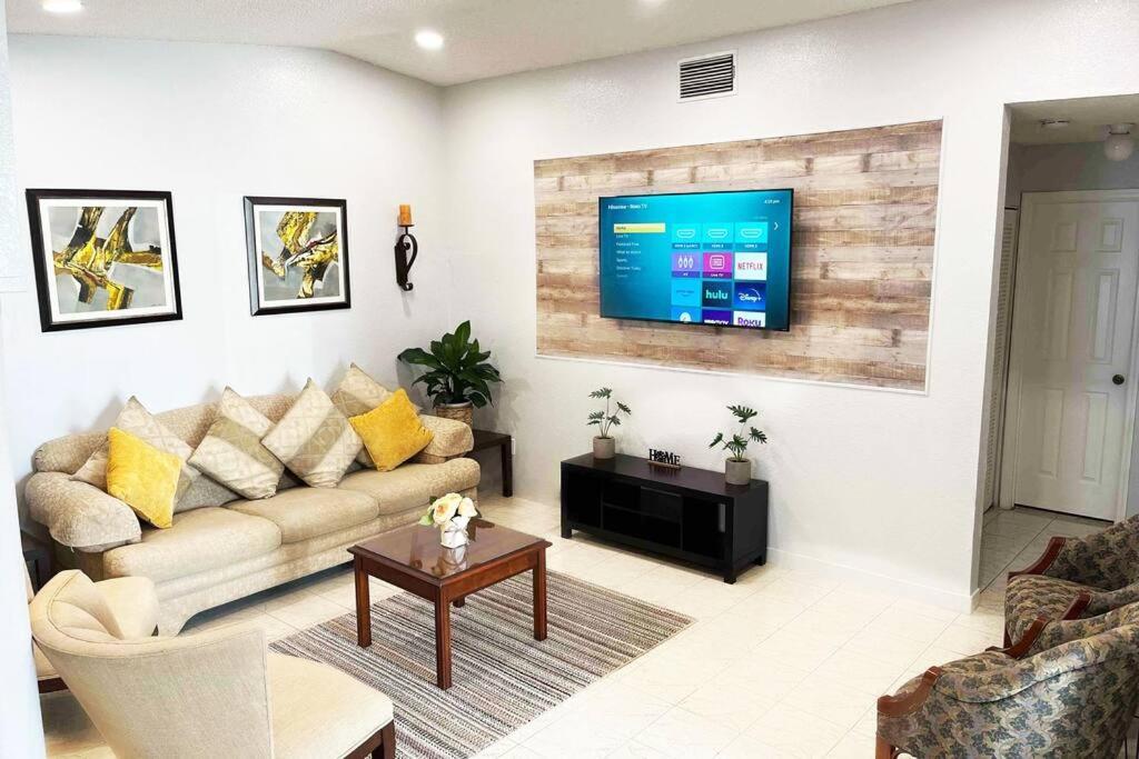 Villa Amazing & Cozy Duplex Near Zoo Miami ! Esterno foto
